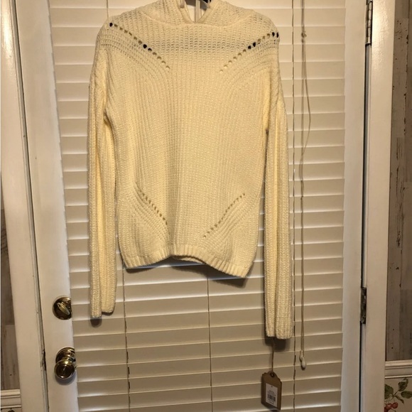 Sweater - Picture 2 of 2